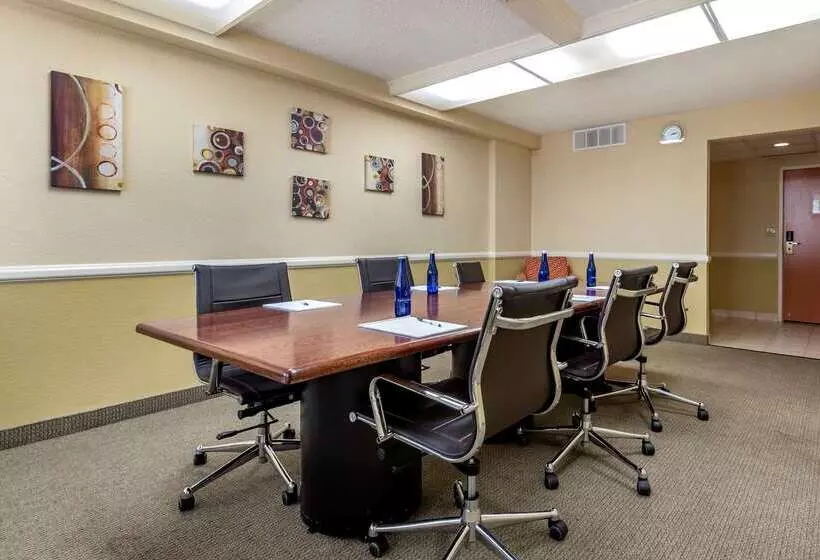 酒店 Quality Inn & Suites Vestal Binghamton Near University