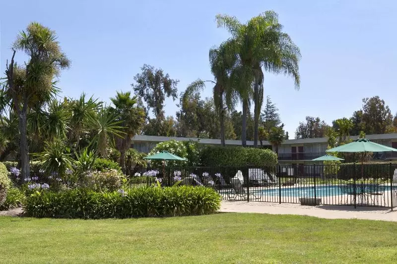 Отель Ramada By Wyndham Sunnyvale/silicon Valley