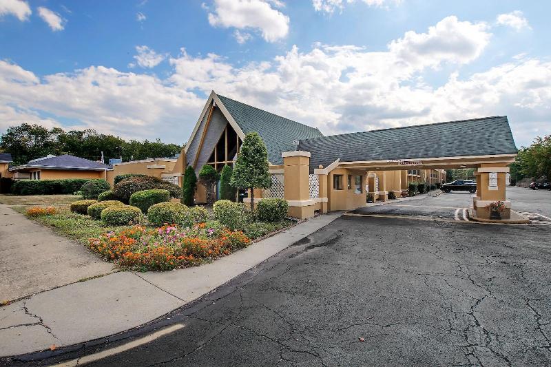 فندق Red Carpet Inn