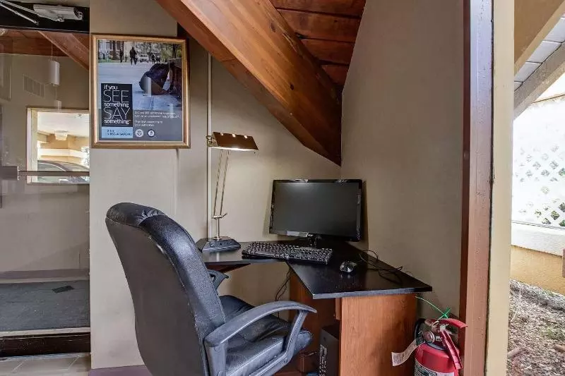 Hotelli Red Carpet Inn