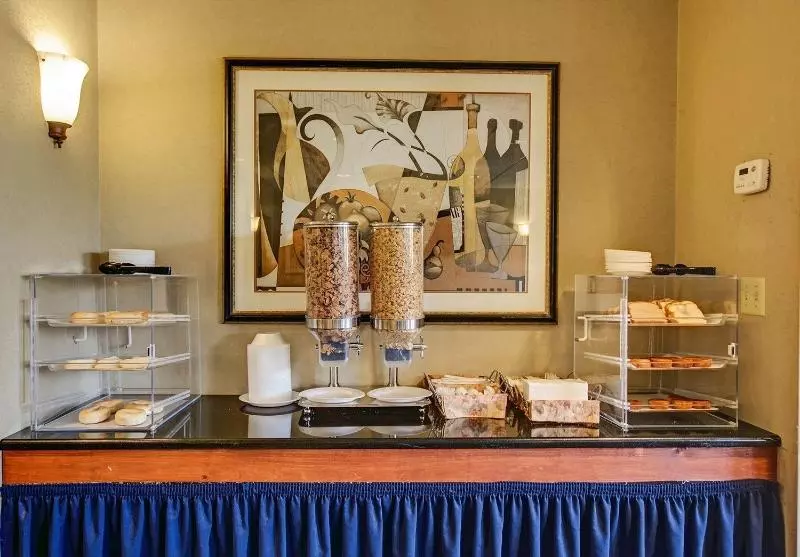 Hotelli Red Carpet Inn