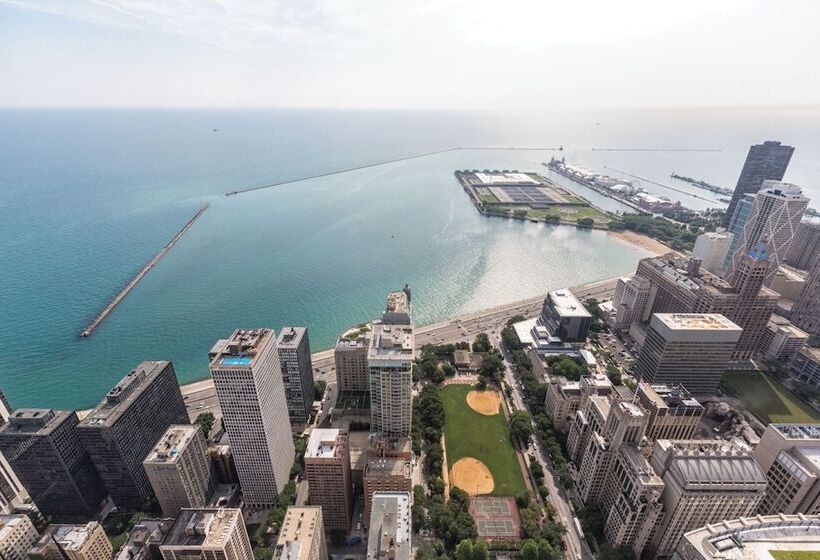 فندق The Ritzcarlton, Chicago