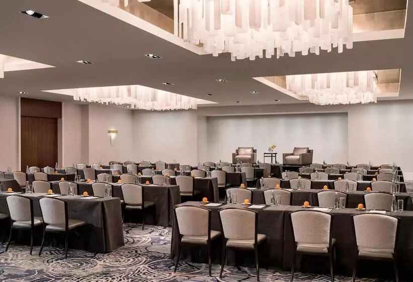 Отель The Ritzcarlton, Chicago