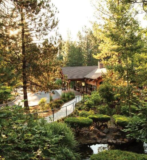 Otel Seventh Mountain Resort