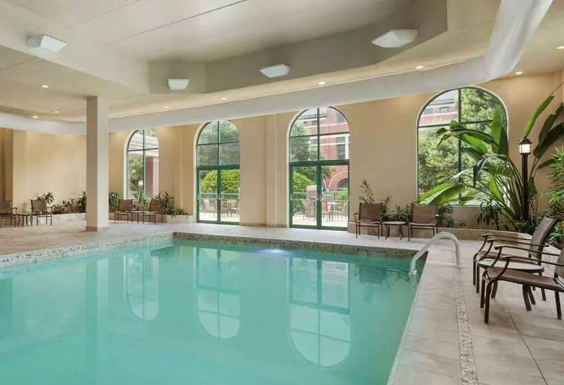 Embassy Suites By Hilton Montgomery Hotel & Conference Ctr