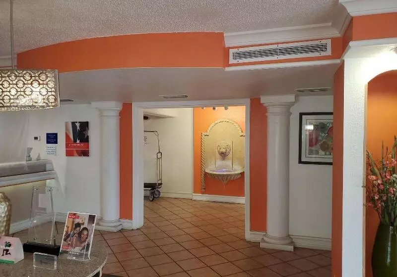 فندق Relax Inn West Medical Center