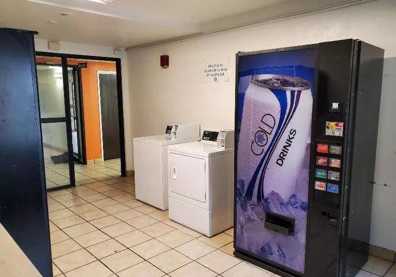 فندق Relax Inn West Medical Center