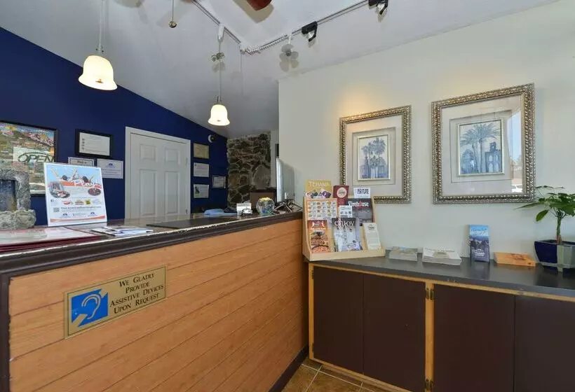 Отель Americas Best Value Inn Red Bluff