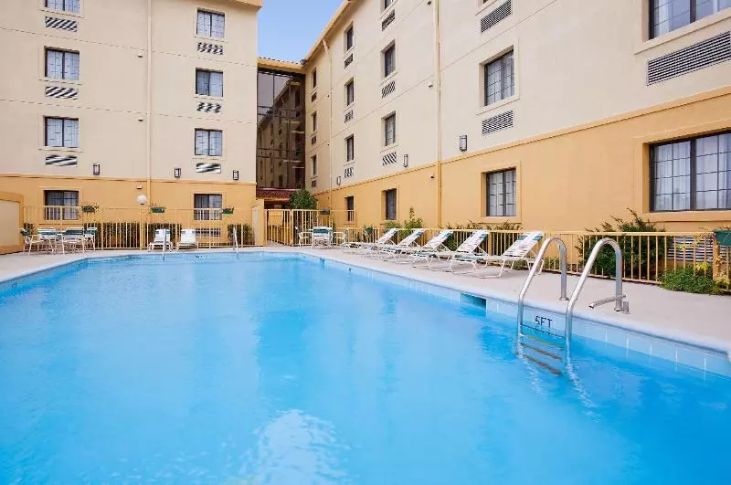 فندق Chicago O Hare Airport