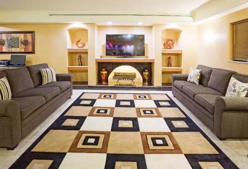 فندق Chicago O Hare Airport