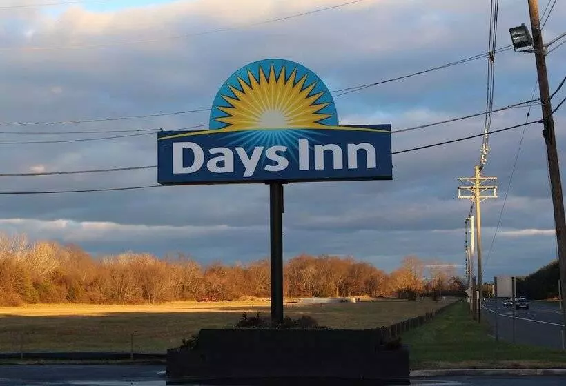 Hotel Days Inn By Wyndham Wrightstown Mcguire Afb Bordentown