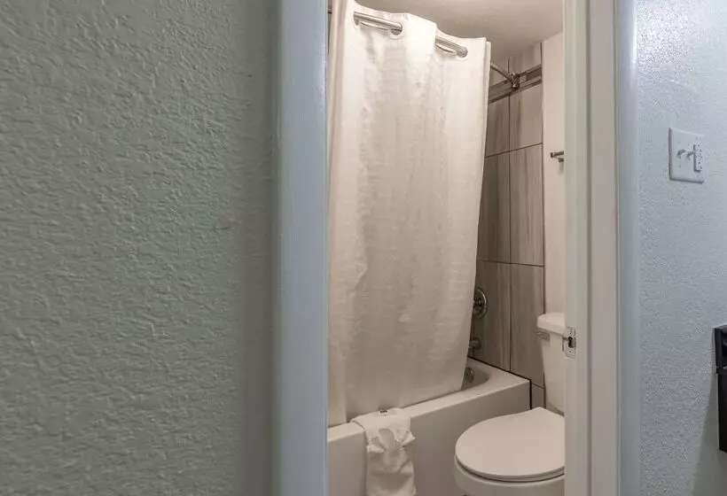 Motel 6 North Little Rock, Ar   Mccain