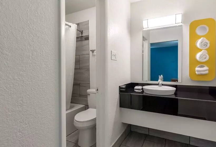 Motel 6 North Little Rock, Ar   Mccain