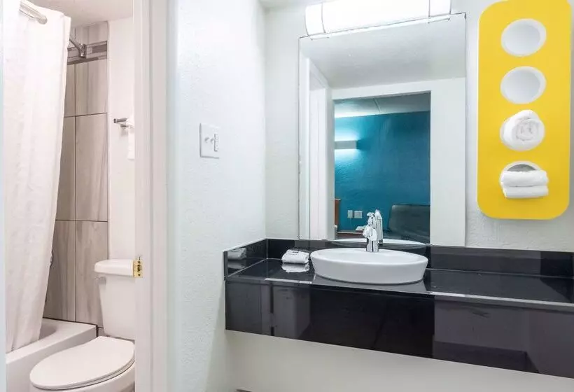 Motel 6 North Little Rock, Ar   Mccain