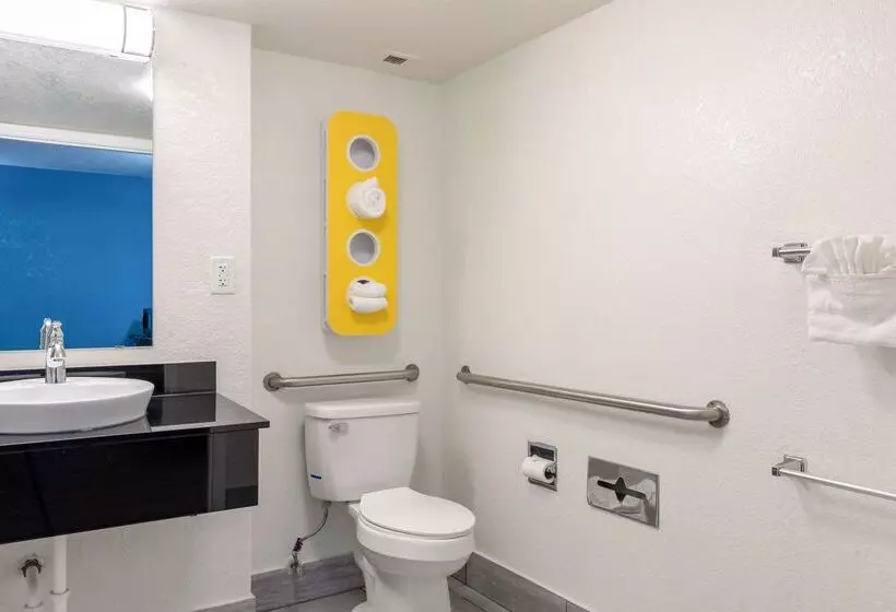 Motel 6 North Little Rock, Ar   Mccain