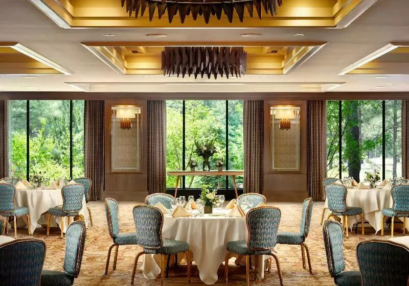 Little America Hotel Flagstaff