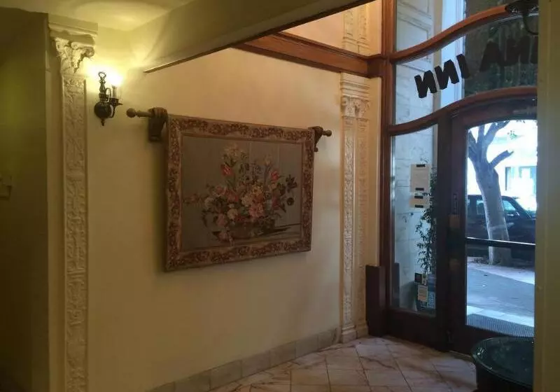 Отель Marina Inn