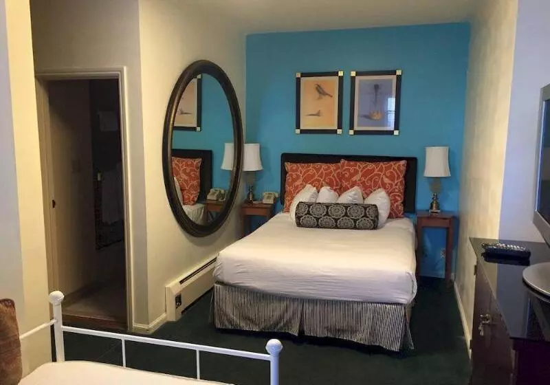 Отель Marina Inn