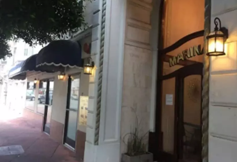 Отель Marina Inn