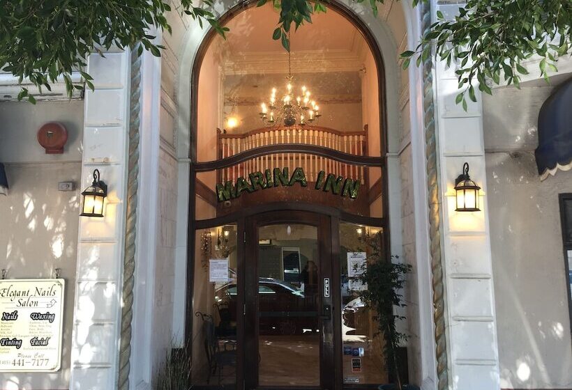 فندق Marina Inn