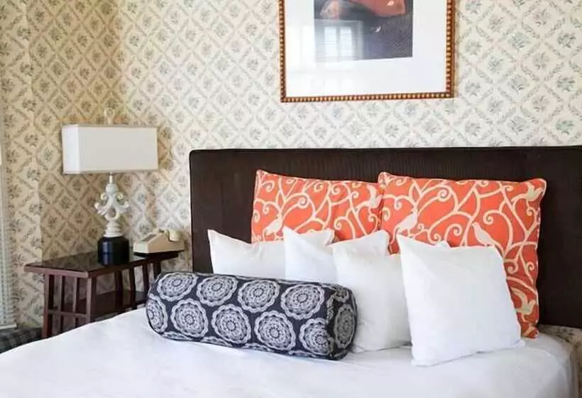 Отель Marina Inn