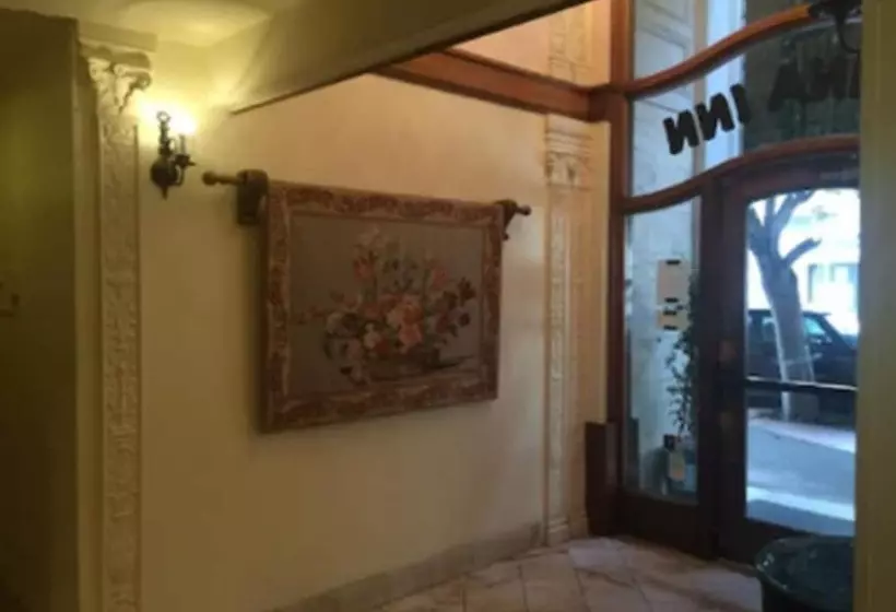 Отель Marina Inn