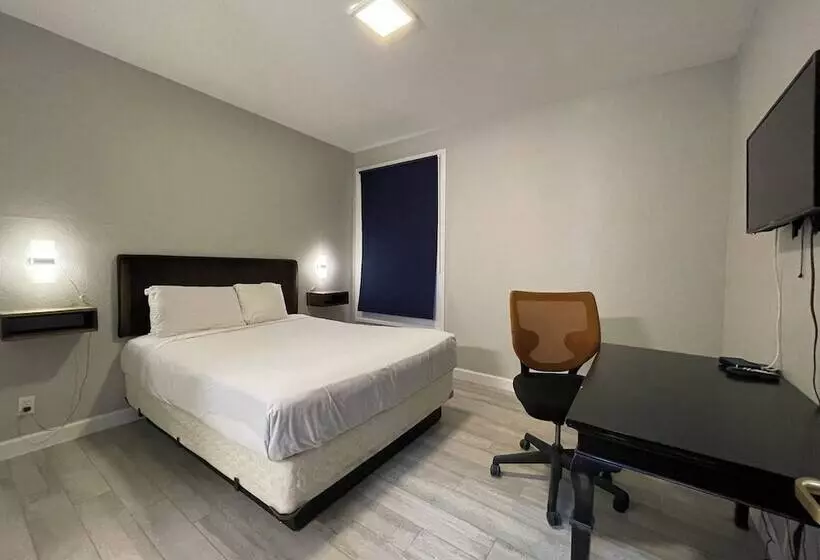 Отель Marina Inn