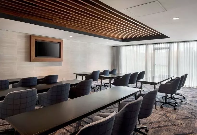 هتل Marriott Springfield Downtown