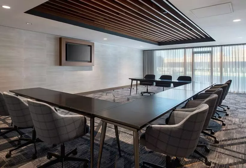 هتل Marriott Springfield Downtown