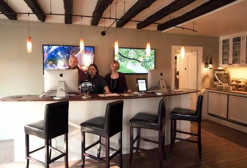 هتل Mill House Inn