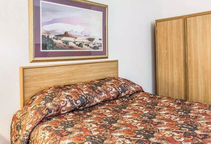 Отель Rodeway Inn