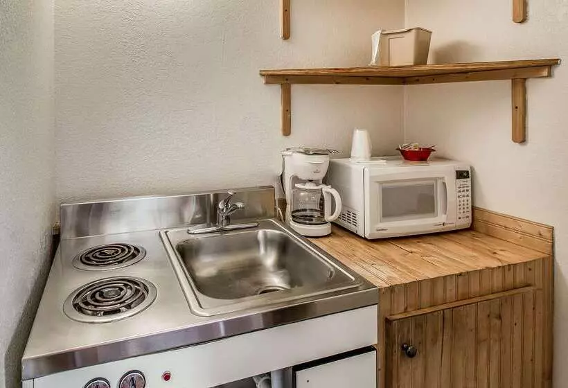 Отель Rodeway Inn