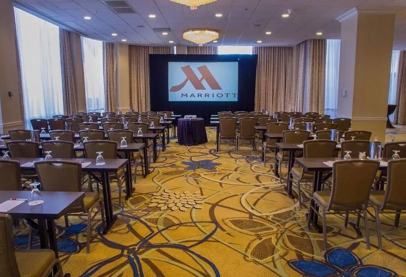 Otel Teaneck Marriott At Glenpointe