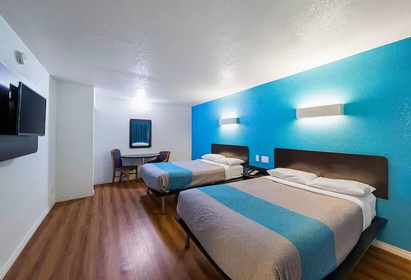 Motel 6grand Prairie, Tx  Interstate 30