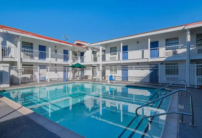 Motel 6grand Prairie, Tx  Interstate 30