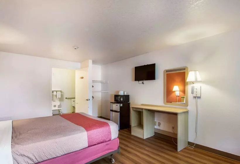 Motel 6 Vancouver, Wa