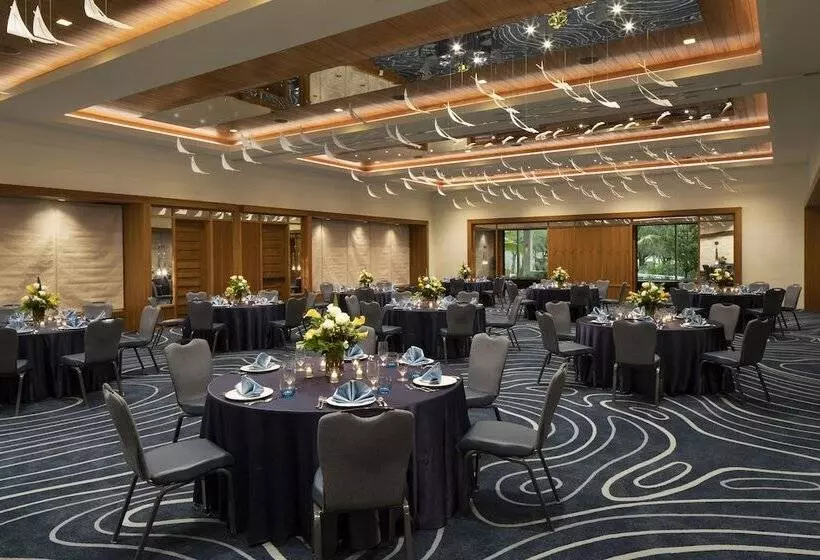 Resort At Longboat Key Club