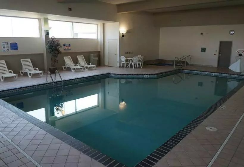 The Biltmore Hotel & Suites Main Avenue