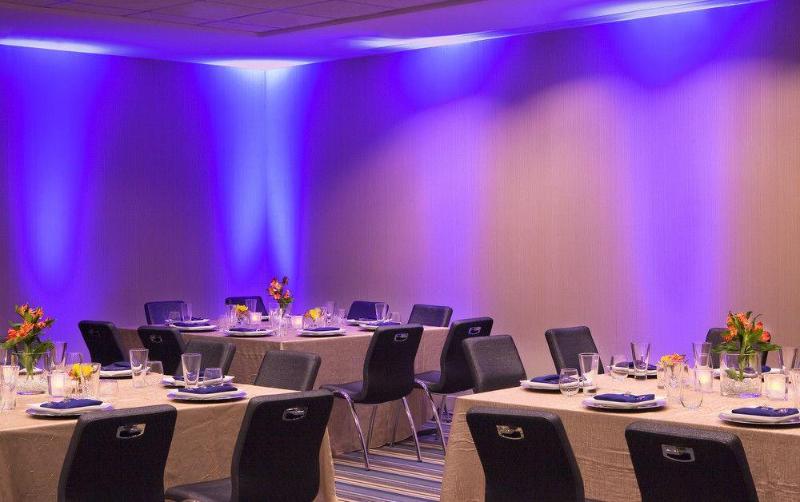 호텔 Aloft Tucson University