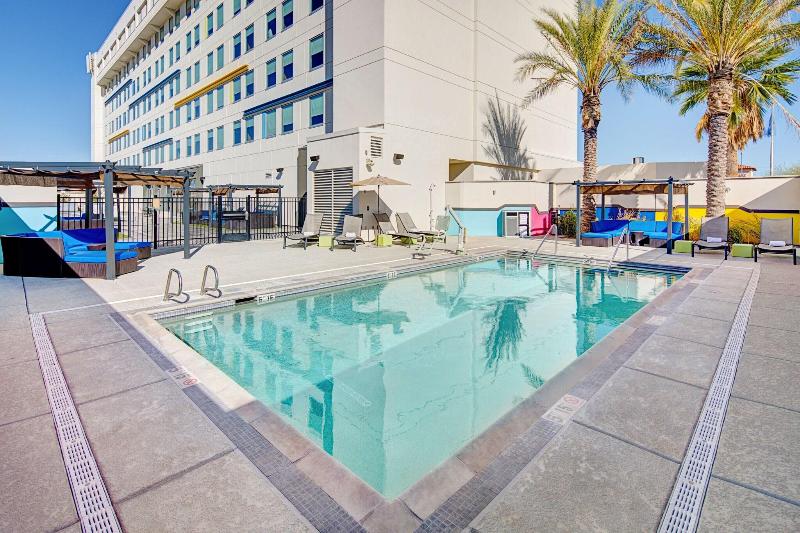 호텔 Aloft Tucson University