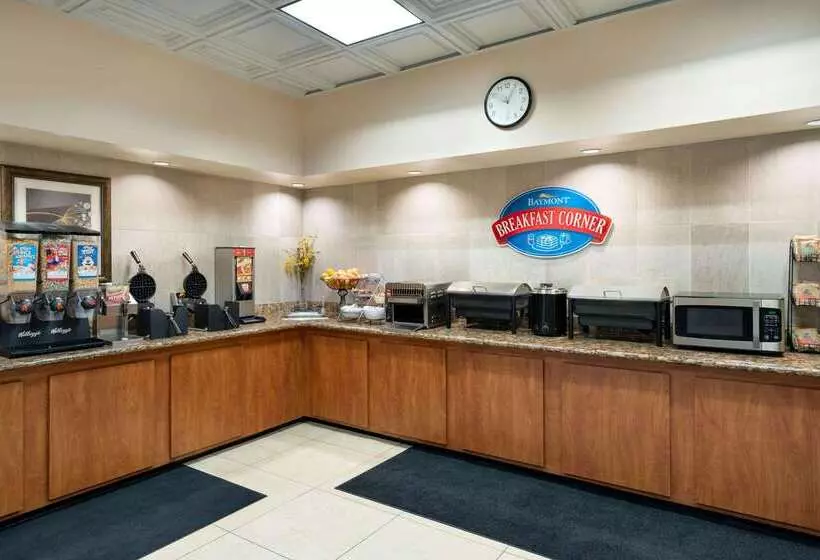 בית מלון כפרי Baymont By Wyndham Bremerton Wa