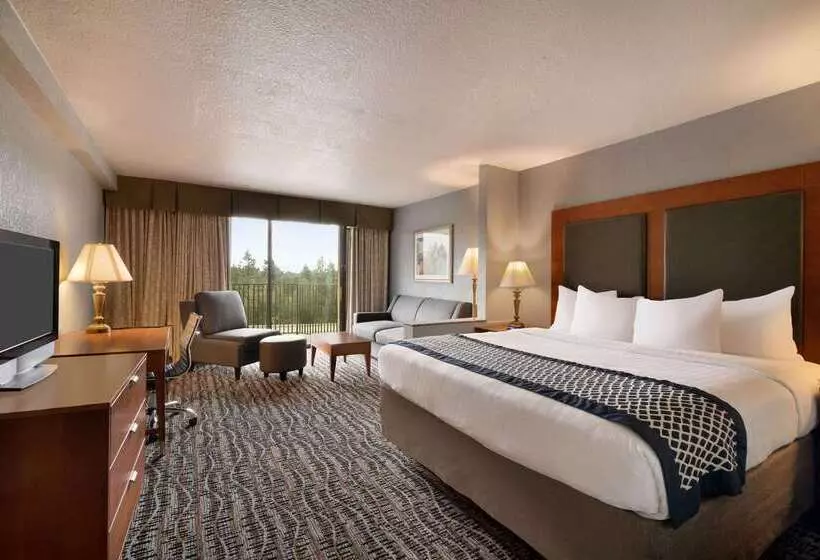 בית מלון כפרי Baymont By Wyndham Bremerton Wa