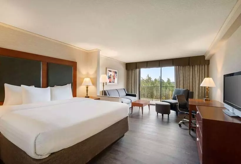 בית מלון כפרי Baymont By Wyndham Bremerton Wa