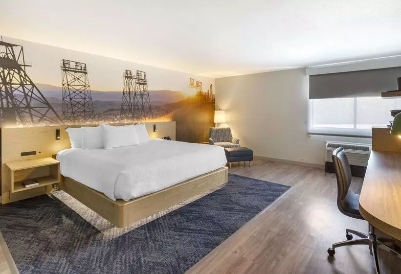 هتل Best Western Plus Butte Plaza Inn