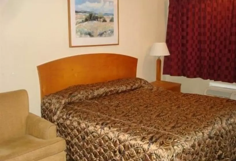 هتل Cedars Inn Lewiston