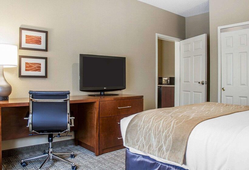 בית מלון כפרי Comfort Inn & Suites Sturbridgebrimfield