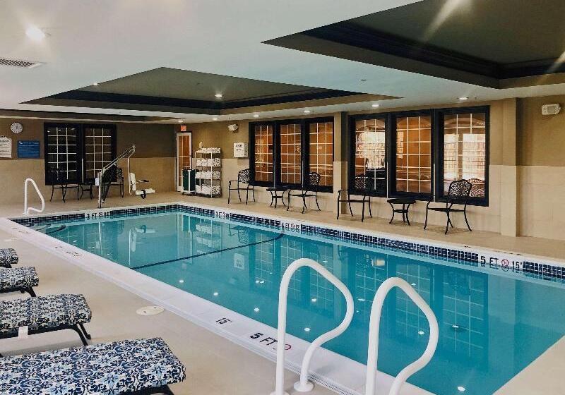 בית מלון כפרי Comfort Inn & Suites Sturbridgebrimfield