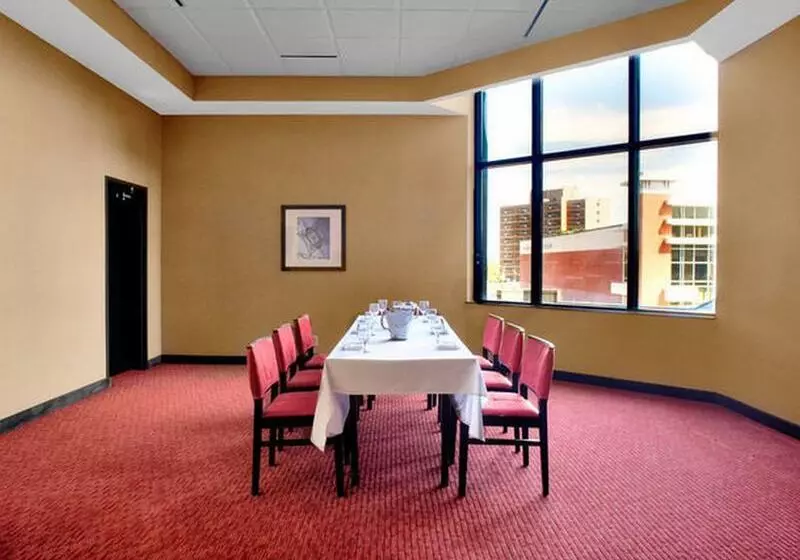 Otel Courtyard By Marriott St. Cloud