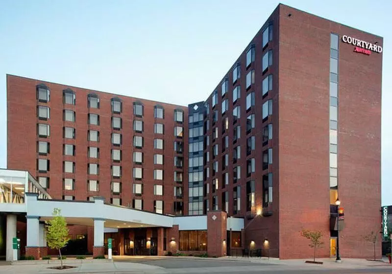 Otel Courtyard By Marriott St. Cloud