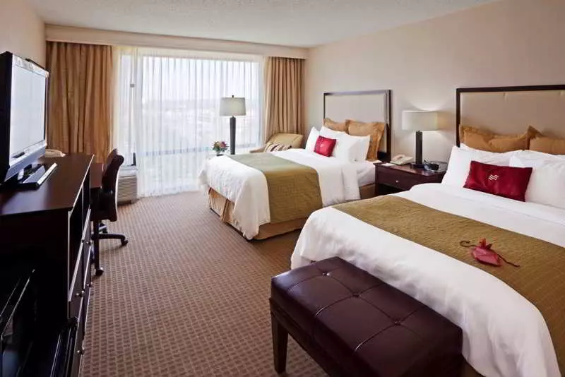 فندق Crowne Plaza Old Town Alexandria